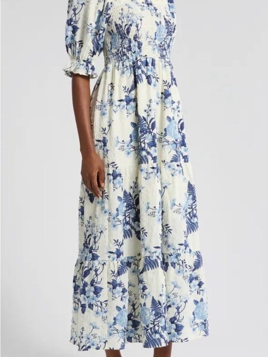 Especia Dresses & Skirts - Especia NWOT Blue Floral Maxi Dress with Smocked Bodice